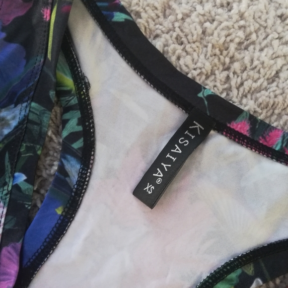 Beautiful Kisaiya Tropical Workout Tank Exercise - Picture 5 of 5